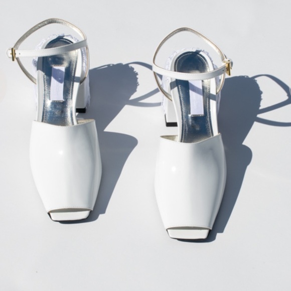 Suzanne Rae Fringe Back Sandal WITHOUT fringe - Picture 8 of 9